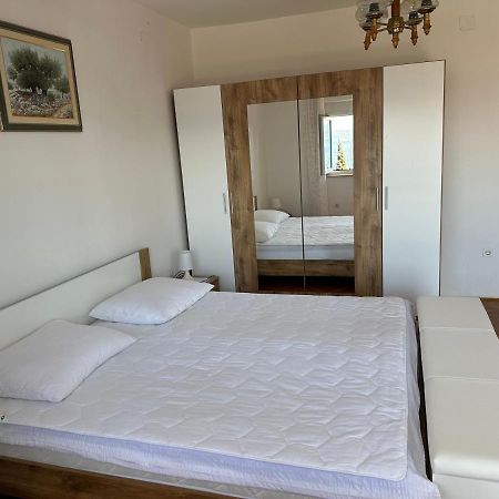 Spacious 2-Room Apartment With Beautiful Sea View Crikvenica Ngoại thất bức ảnh