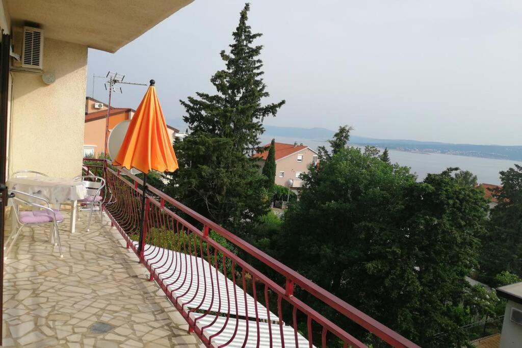 Spacious 2-Room Apartment With Beautiful Sea View Crikvenica Ngoại thất bức ảnh