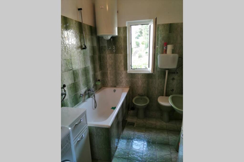 Spacious 2-Room Apartment With Beautiful Sea View Crikvenica Ngoại thất bức ảnh