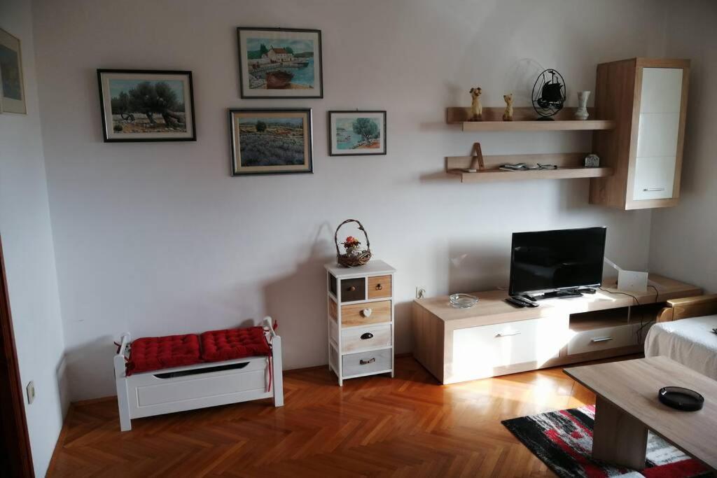 Spacious 2-Room Apartment With Beautiful Sea View Crikvenica Ngoại thất bức ảnh