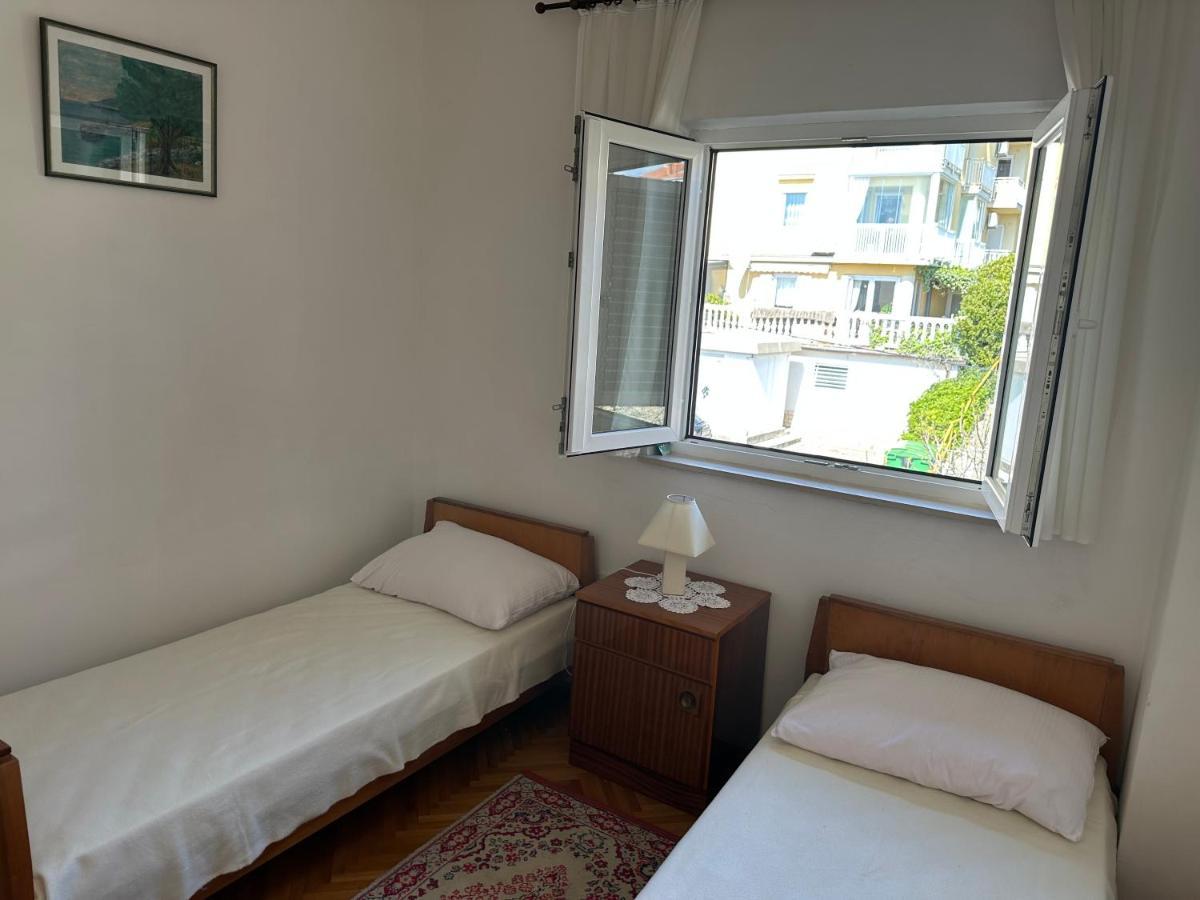 Spacious 2-Room Apartment With Beautiful Sea View Crikvenica Ngoại thất bức ảnh